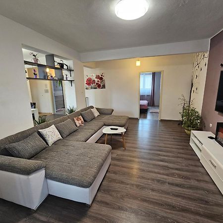 Apartment Zara Funtana Esterno foto